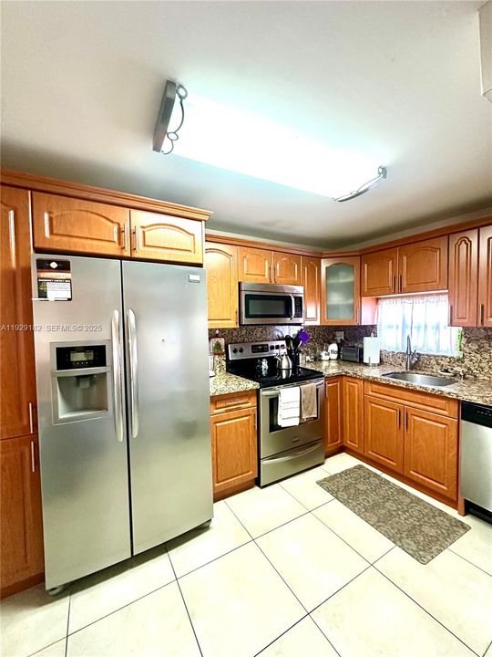 En Venta: $225,000 (2 camas, 2 baños, 1170 Pies cuadrados)