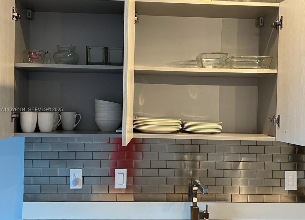 В аренду: $4,500 (1 спален, 2 ванн, 851 Квадратных фут)