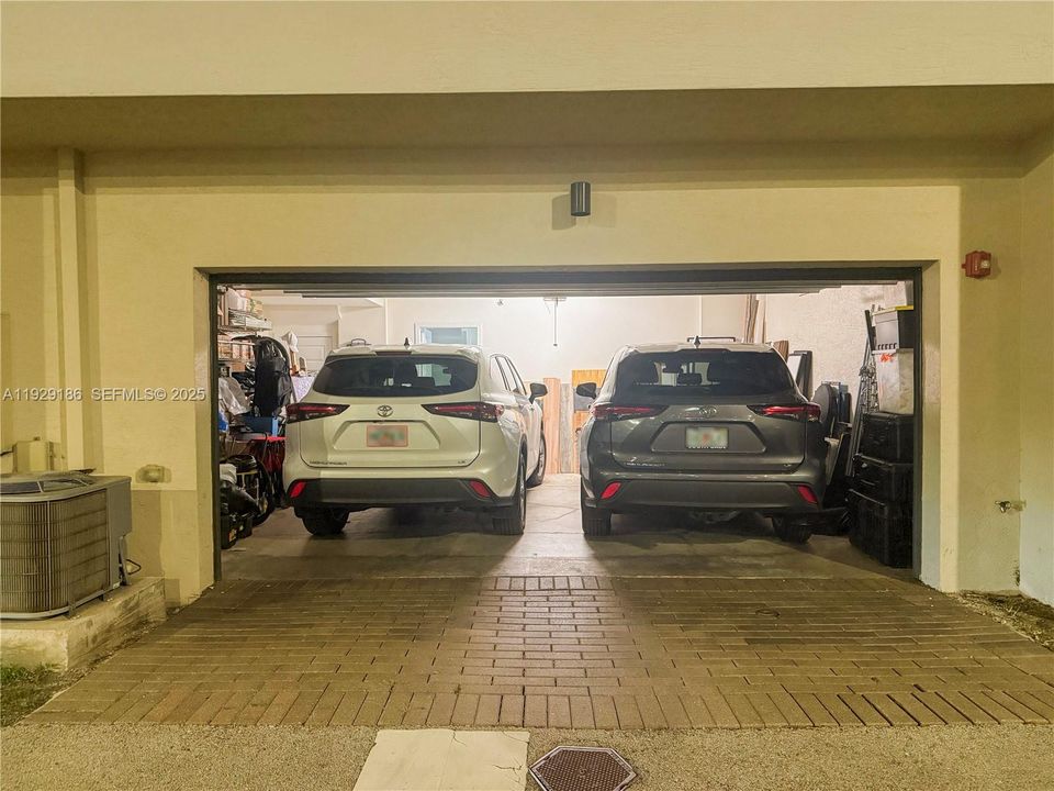 For Sale: $1,350,000 (3 beds, 3 baths, 2789 Square Feet)