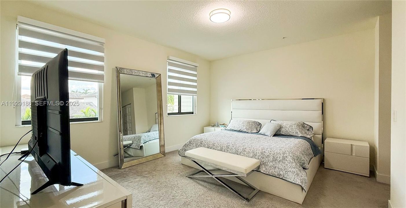 For Sale: $1,350,000 (3 beds, 3 baths, 2789 Square Feet)