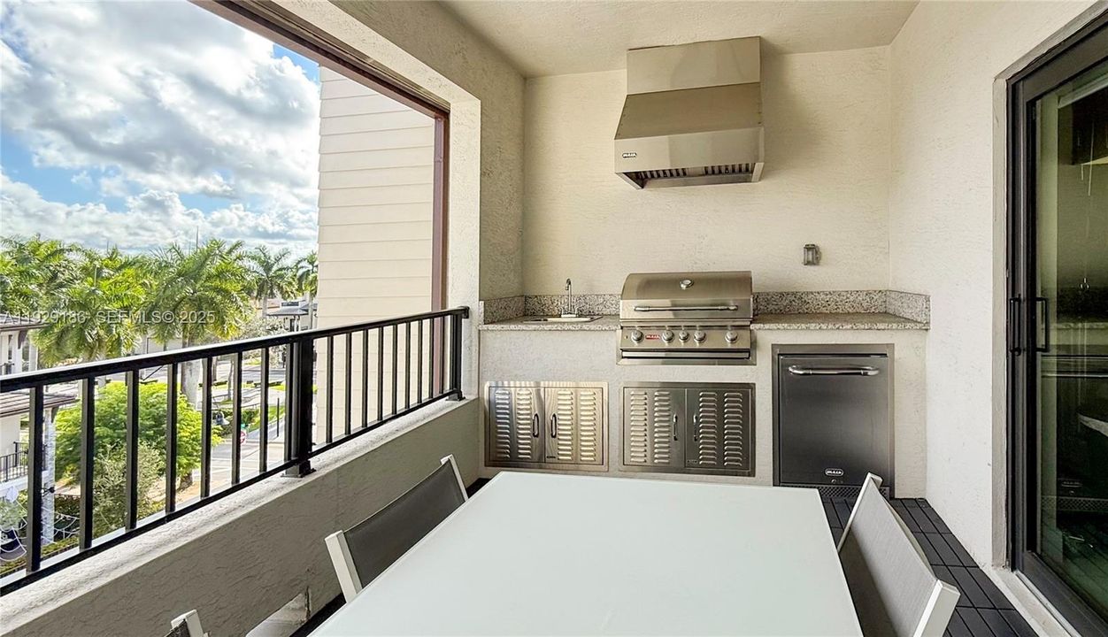 For Sale: $1,350,000 (3 beds, 3 baths, 2789 Square Feet)