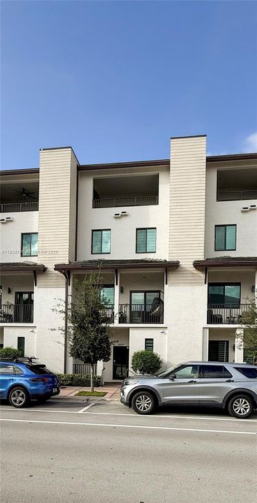 For Sale: $1,350,000 (3 beds, 3 baths, 2789 Square Feet)