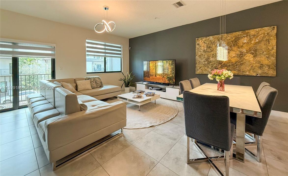 For Sale: $1,350,000 (3 beds, 3 baths, 2789 Square Feet)