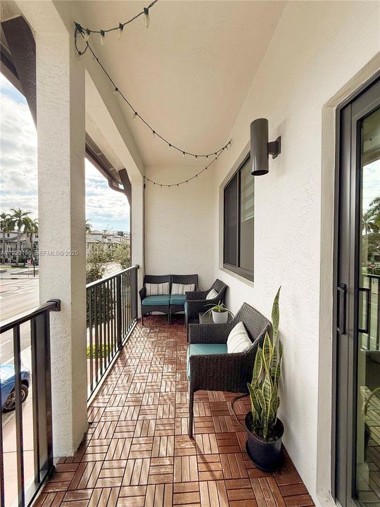 For Sale: $1,350,000 (3 beds, 3 baths, 2789 Square Feet)