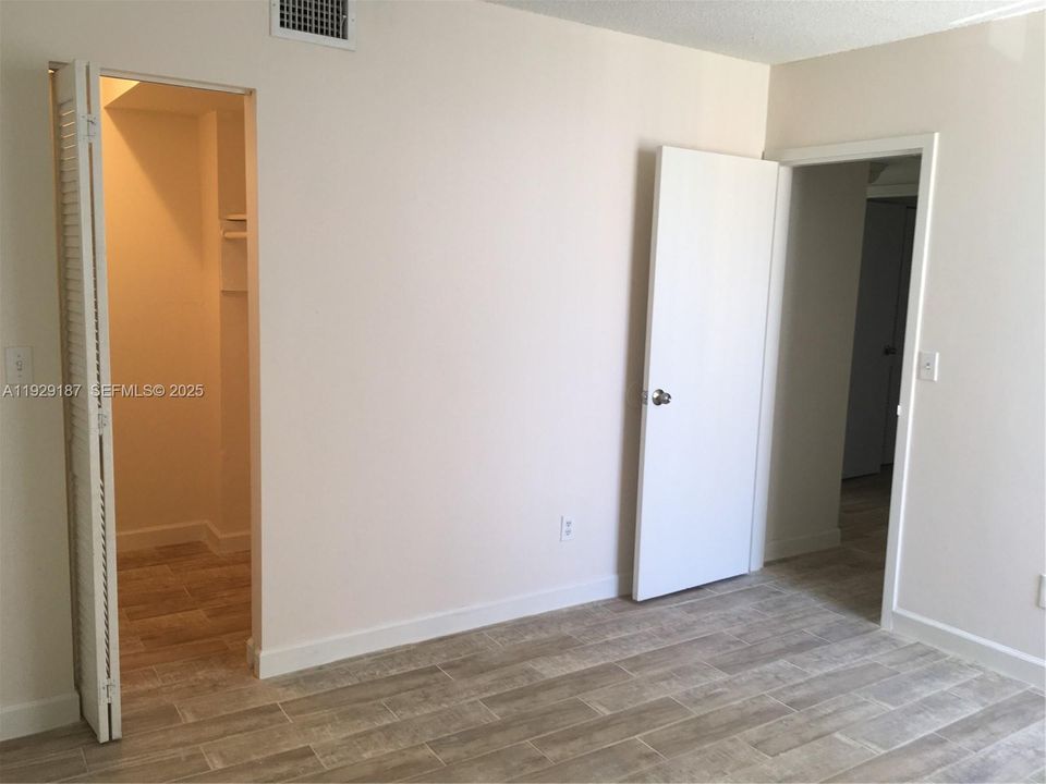 For Rent: $2,140 (2 beds, 2 baths, 963 Square Feet)