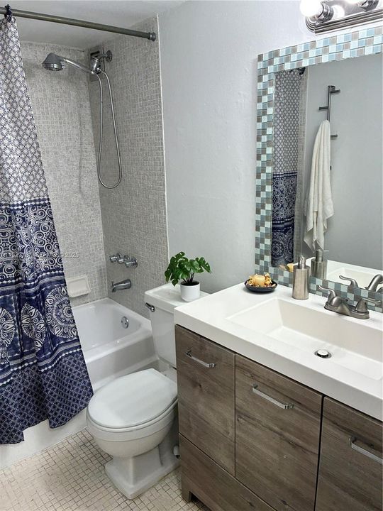 For Rent: $2,140 (2 beds, 2 baths, 963 Square Feet)