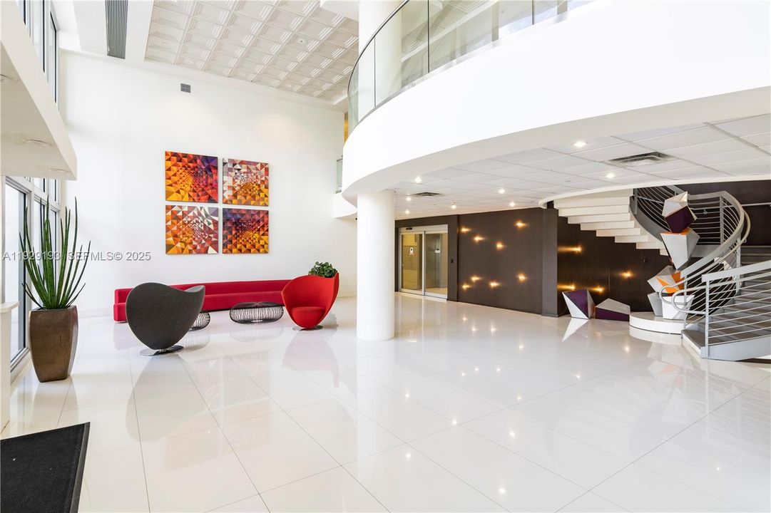 For Rent: $3,300 (1 beds, 2 baths, 824 Square Feet)