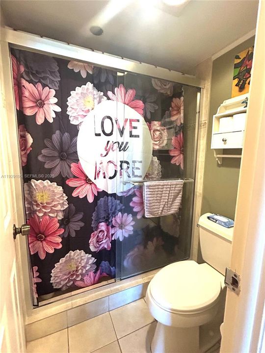 For Sale: $139,995 (1 beds, 1 baths, 780 Square Feet)