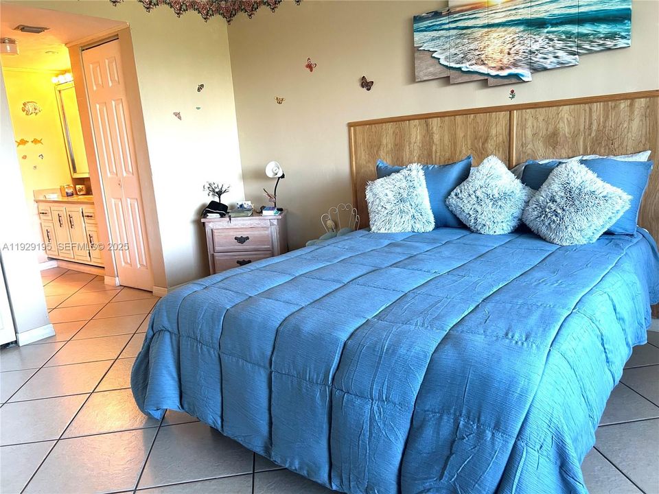 For Sale: $139,995 (1 beds, 1 baths, 780 Square Feet)