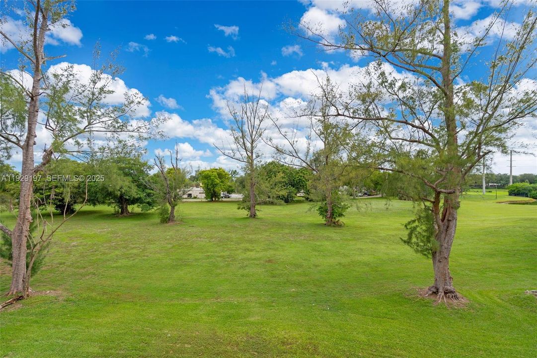 На продажу: $380,000 (2 спален, 2 ванн, 1020 Квадратных фут)