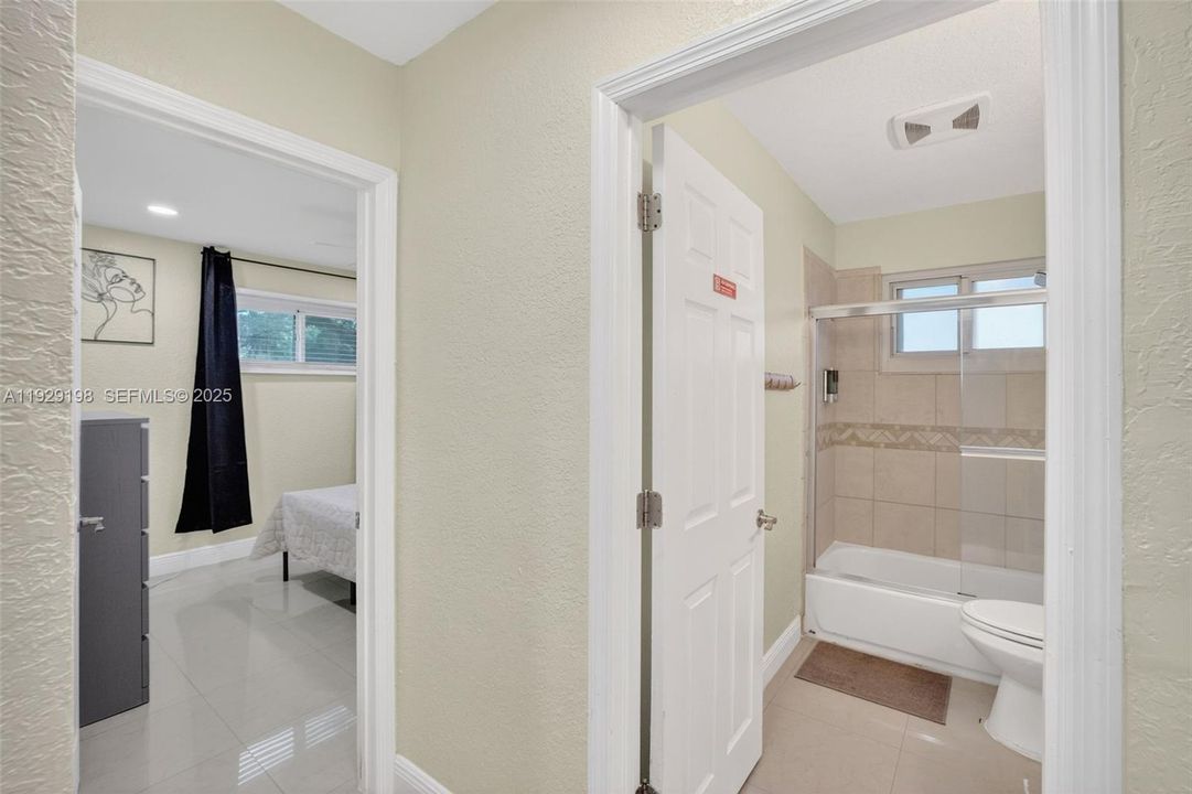 На продажу: $514,999 (3 спален, 2 ванн, 1310 Квадратных фут)