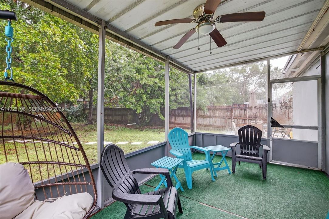 На продажу: $514,999 (3 спален, 2 ванн, 1310 Квадратных фут)