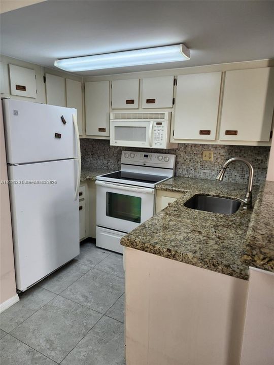 En Renta: $1,800 (1 camas, 1 baños, 676 Pies cuadrados)