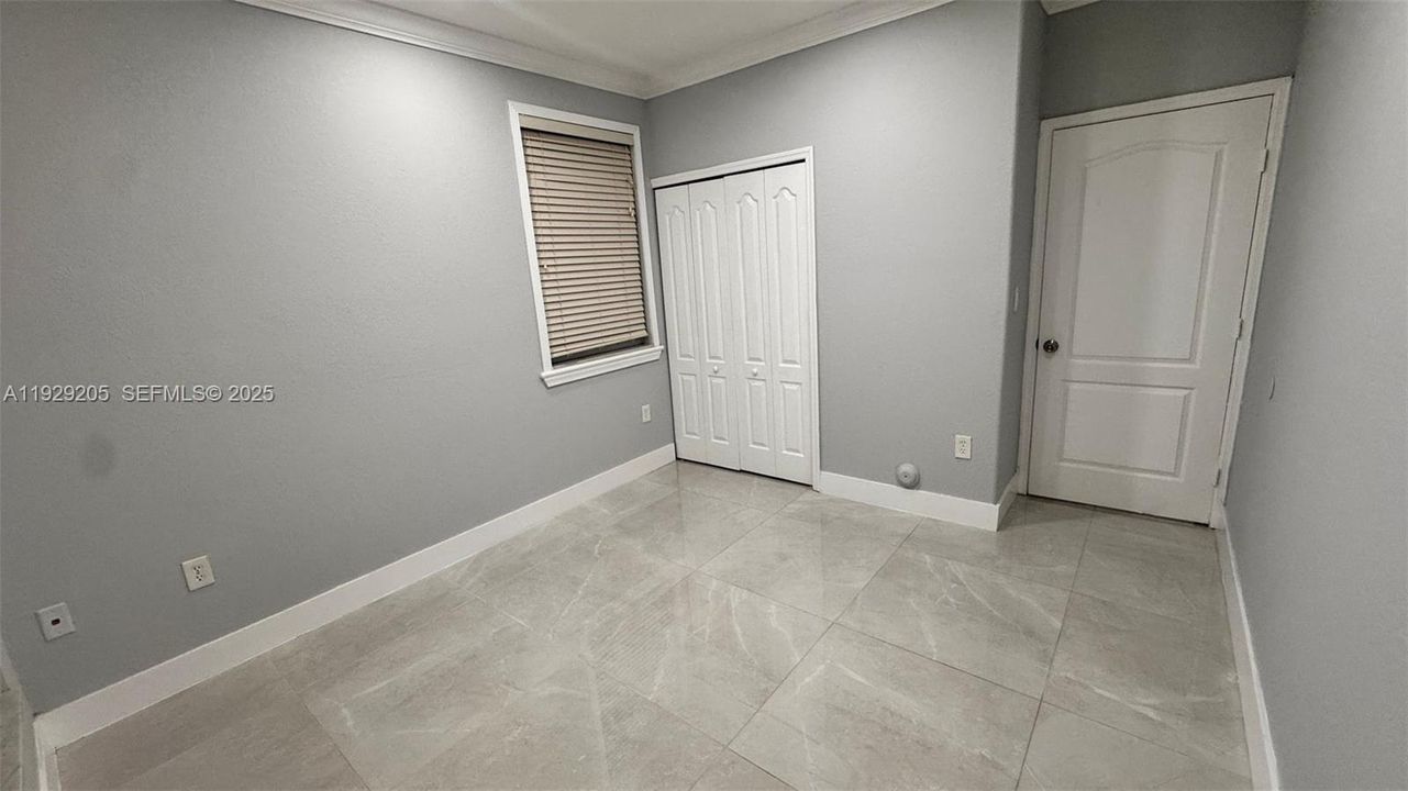 For Rent: $3,650 (4 beds, 3 baths, 1985 Square Feet)