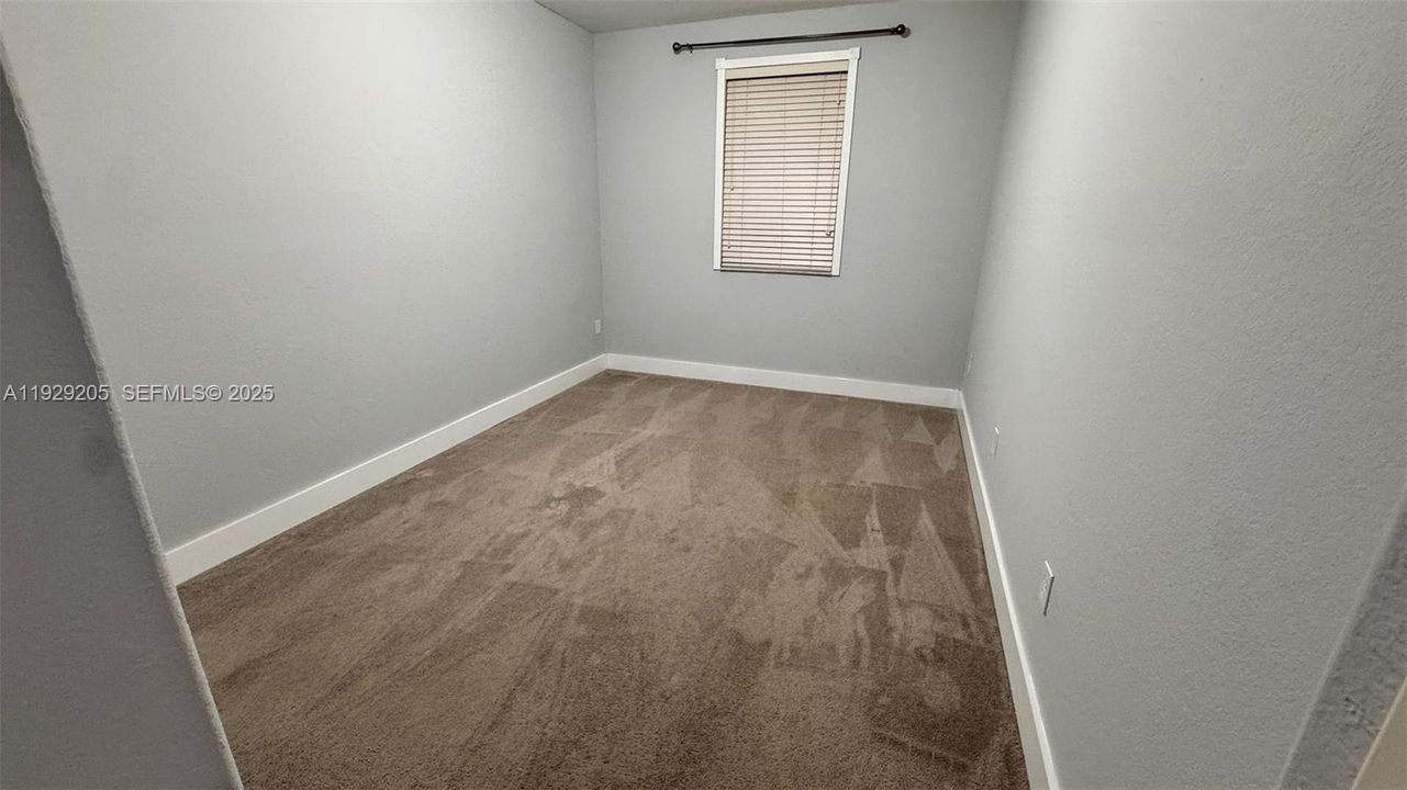 For Rent: $3,650 (4 beds, 3 baths, 1985 Square Feet)