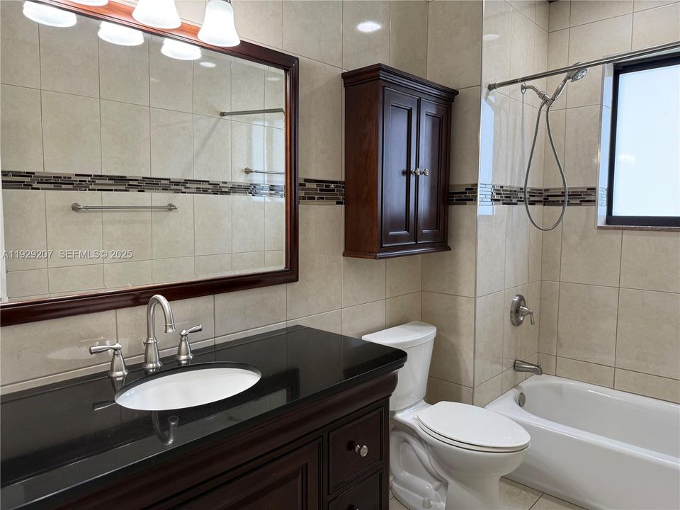 В аренду: $2,100 (2 спален, 2 ванн, 0 Квадратных фут)