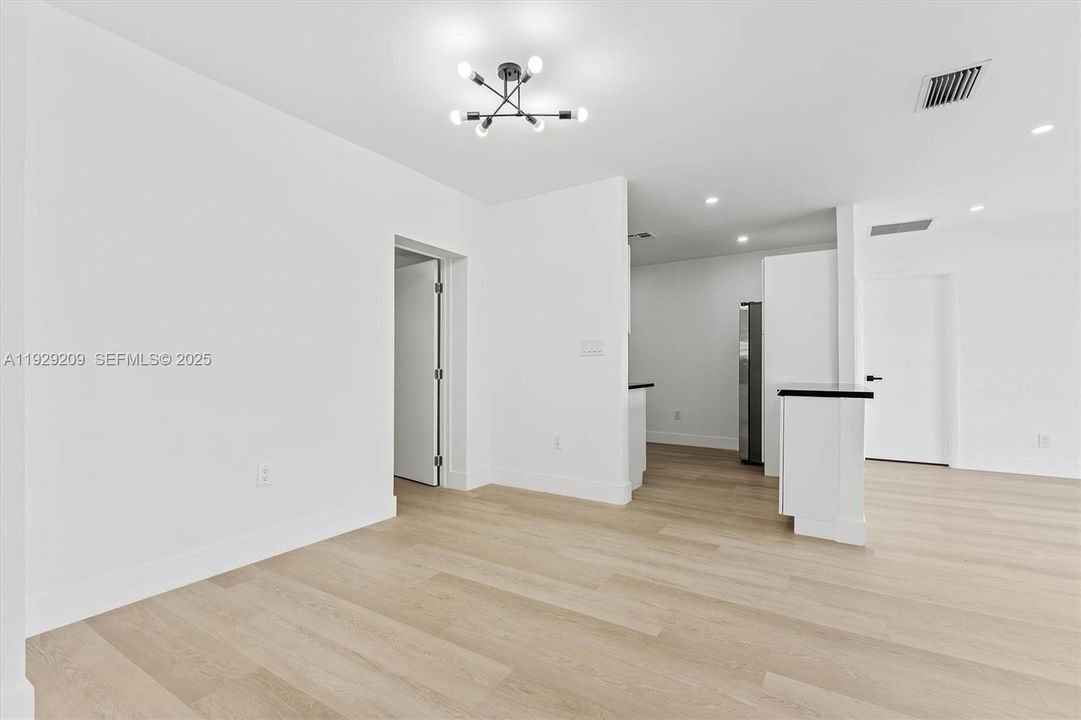 For Rent: $3,300 (3 beds, 2 baths, 1200 Square Feet)