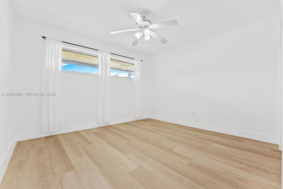 For Rent: $3,300 (3 beds, 2 baths, 1200 Square Feet)