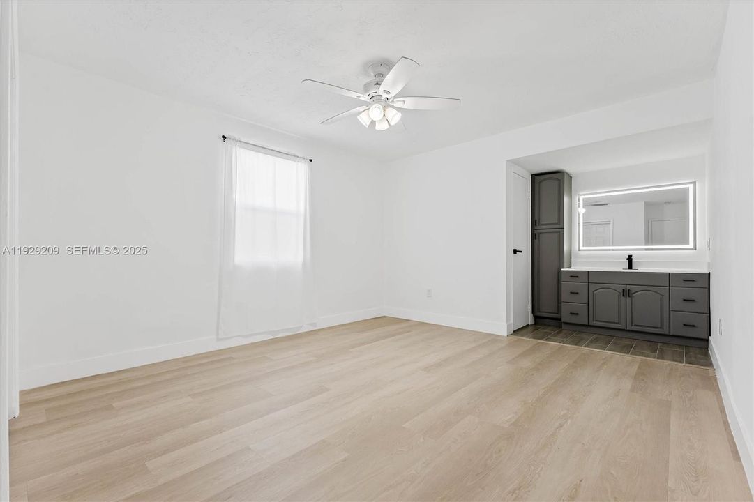 For Rent: $3,300 (3 beds, 2 baths, 1200 Square Feet)