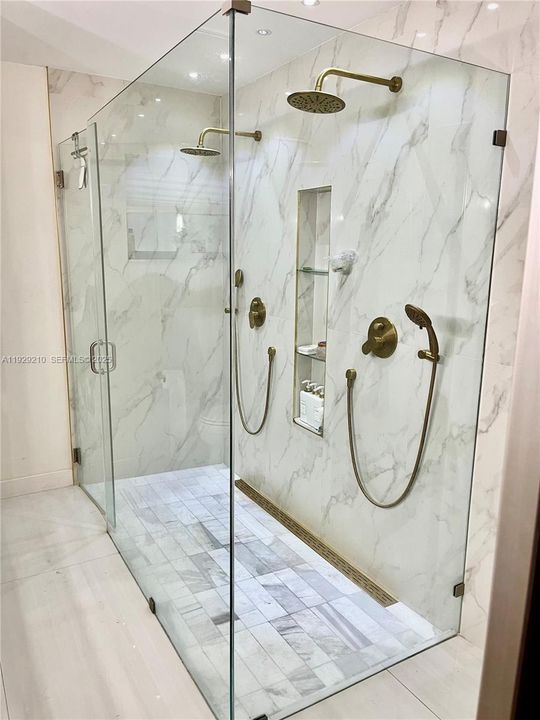 Master Double Shower