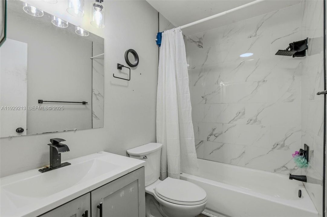 На продажу: $750,000 (0 спален, 0 ванн, 0 Квадратных фут)