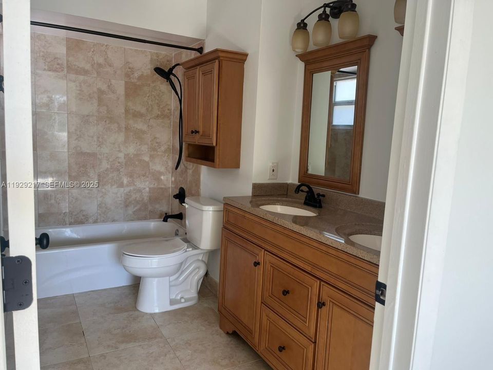 For Rent: $3,000 (2 beds, 2 baths, 1410 Square Feet)