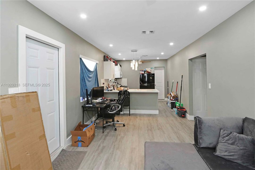 待售: $750,000 (0 贝兹, 0 浴室, 0 平方英尺)