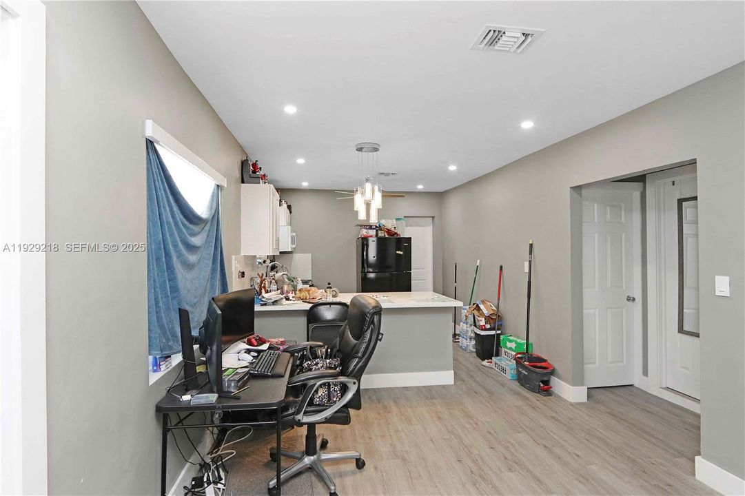 待售: $750,000 (0 贝兹, 0 浴室, 0 平方英尺)