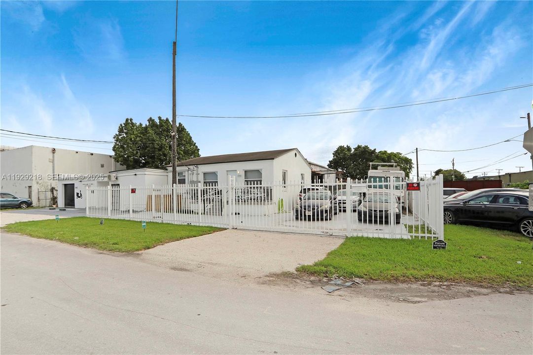 待售: $750,000 (0 贝兹, 0 浴室, 0 平方英尺)