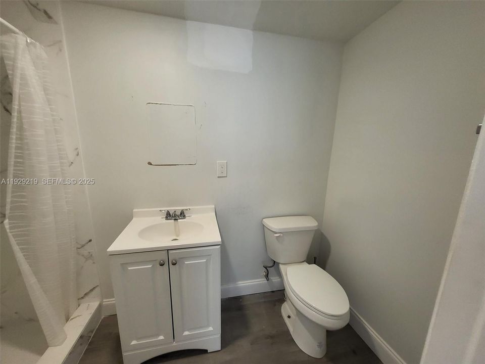 For Sale: $500,000 (4 beds, 3 baths, 1271 Square Feet)