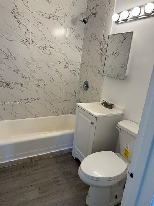 For Sale: $500,000 (4 beds, 3 baths, 1271 Square Feet)