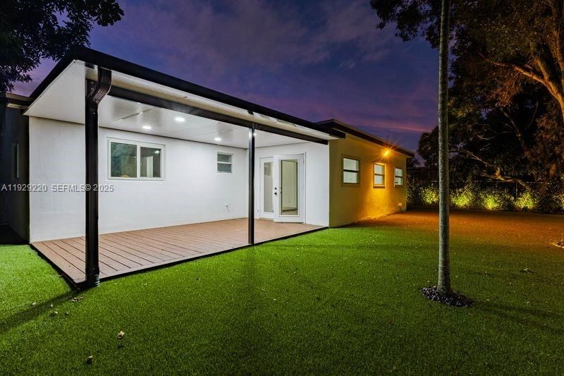 待售: $521,000 (3 贝兹, 2 浴室, 1553 平方英尺)