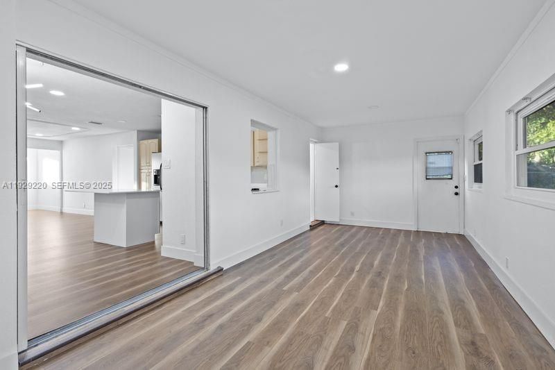 待售: $521,000 (3 贝兹, 2 浴室, 1553 平方英尺)