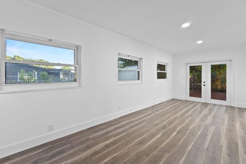 待售: $521,000 (3 贝兹, 2 浴室, 1553 平方英尺)