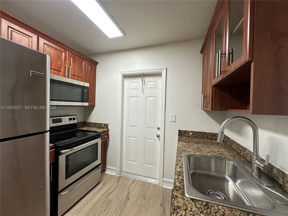 For Rent: $1,995 (2 beds, 2 baths, 0 Square Feet)