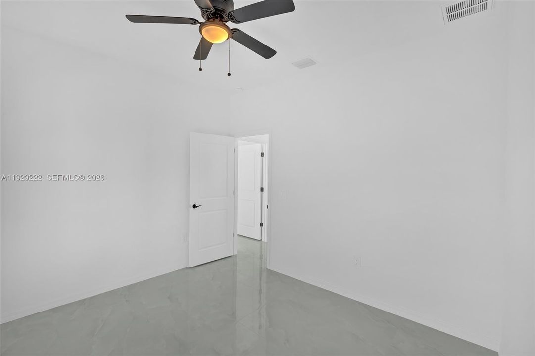 Active With Contract: $294,900 (3 beds, 2 baths, 1406 Square Feet)