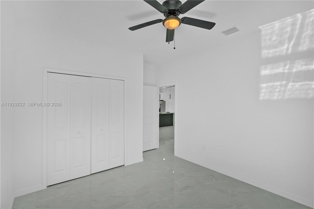 Active With Contract: $294,900 (3 beds, 2 baths, 1406 Square Feet)