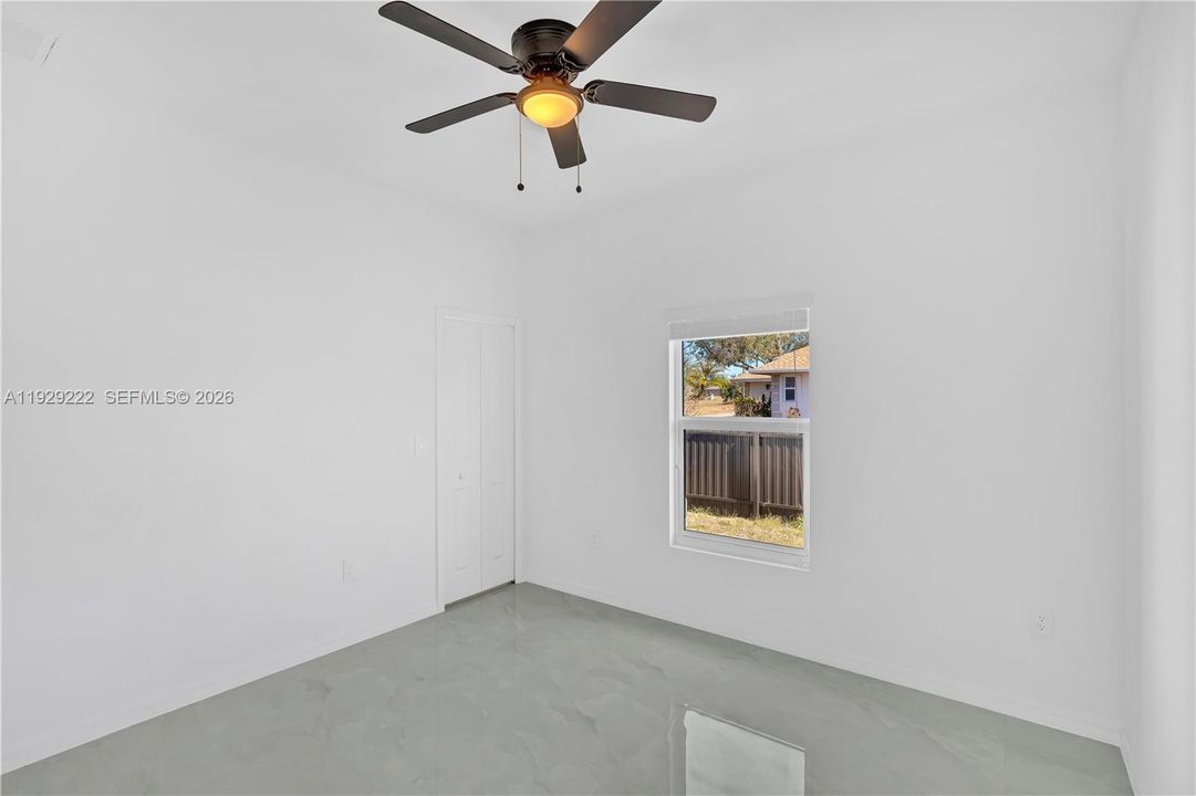 Active With Contract: $294,900 (3 beds, 2 baths, 1406 Square Feet)