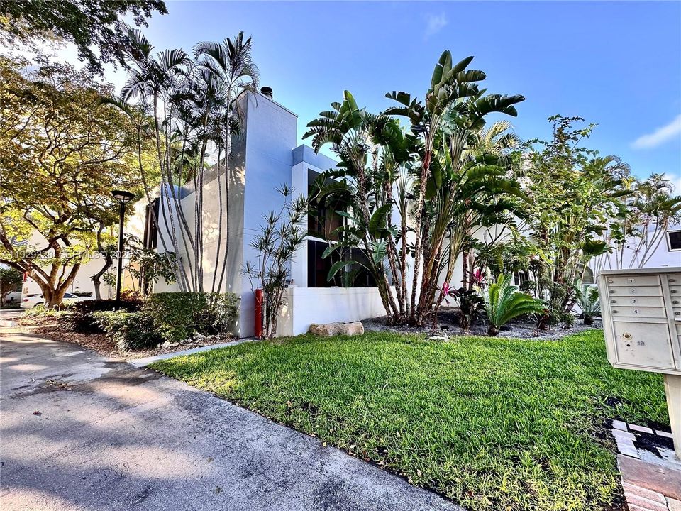 На продажу: $879,000 (2 спален, 2 ванн, 1641 Квадратных фут)