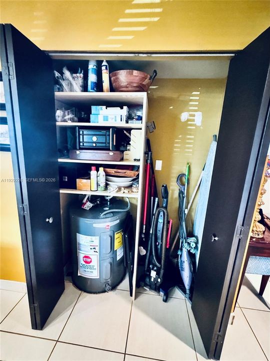 На продажу: $879,000 (2 спален, 2 ванн, 1641 Квадратных фут)