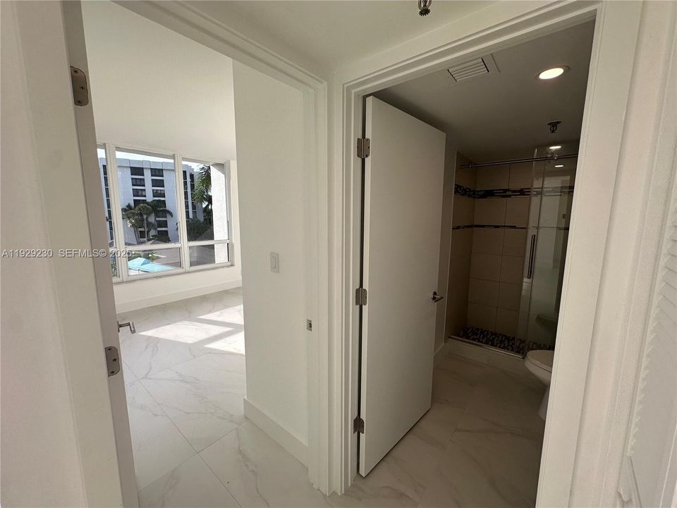 For Rent: $3,500 (2 beds, 2 baths, 1054 Square Feet)