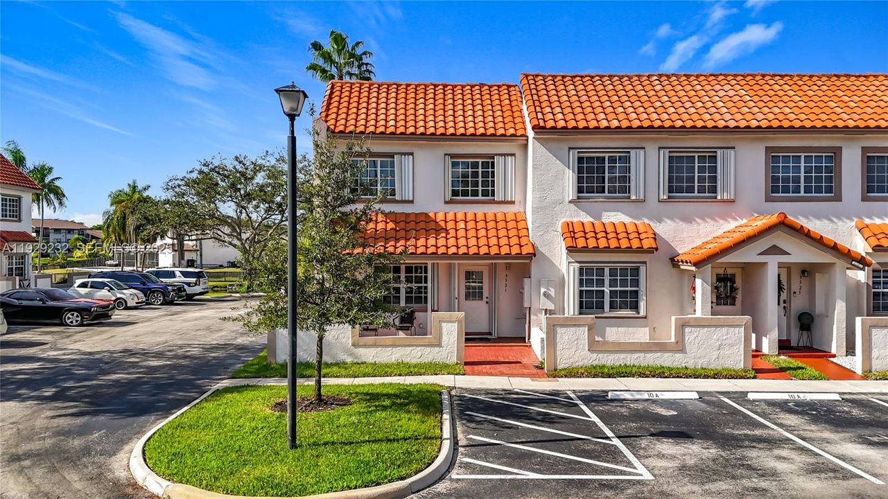 For Sale: $420,000 (3 beds, 2 baths, 1580 Square Feet)