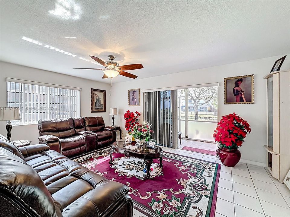 For Sale: $420,000 (3 beds, 2 baths, 1580 Square Feet)