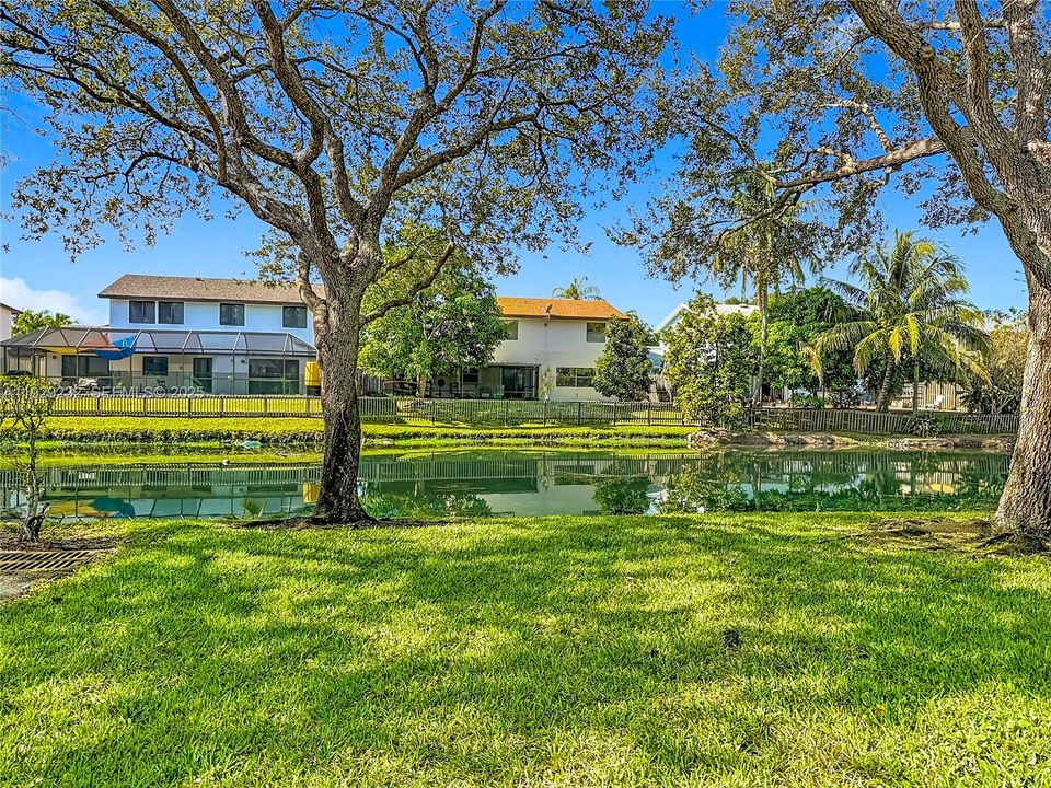 For Sale: $420,000 (3 beds, 2 baths, 1580 Square Feet)