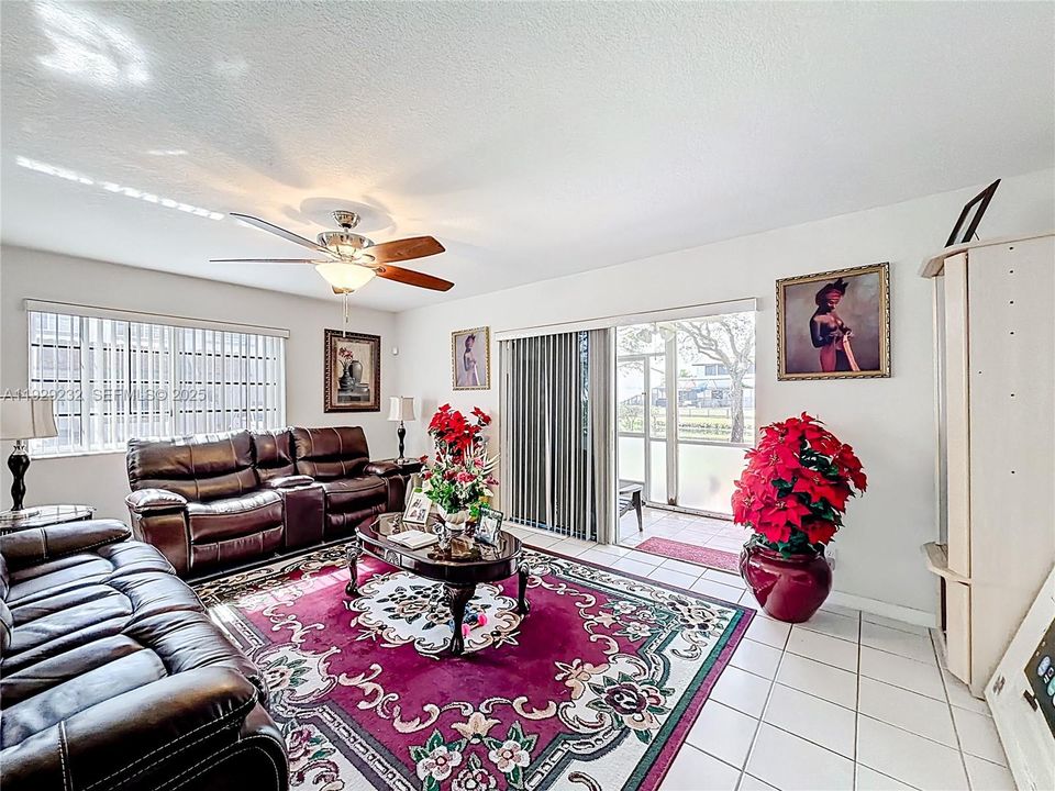 For Sale: $420,000 (3 beds, 2 baths, 1580 Square Feet)