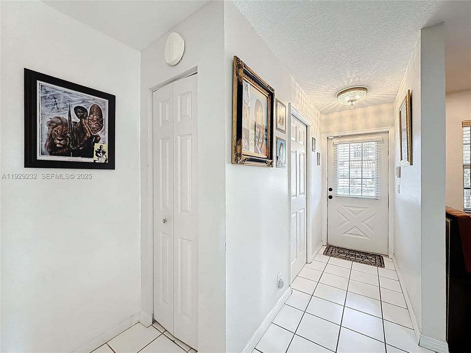 For Sale: $420,000 (3 beds, 2 baths, 1580 Square Feet)