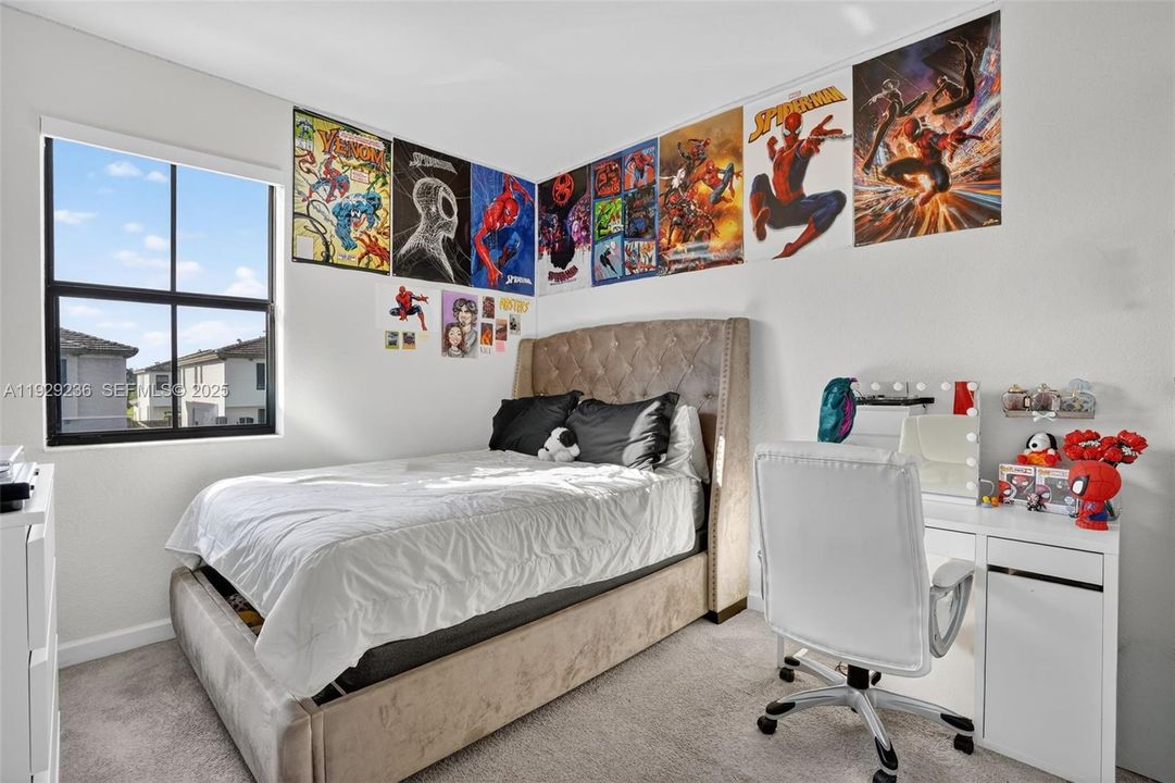 For Sale: $575,000 (4 beds, 2 baths, 2598 Square Feet)