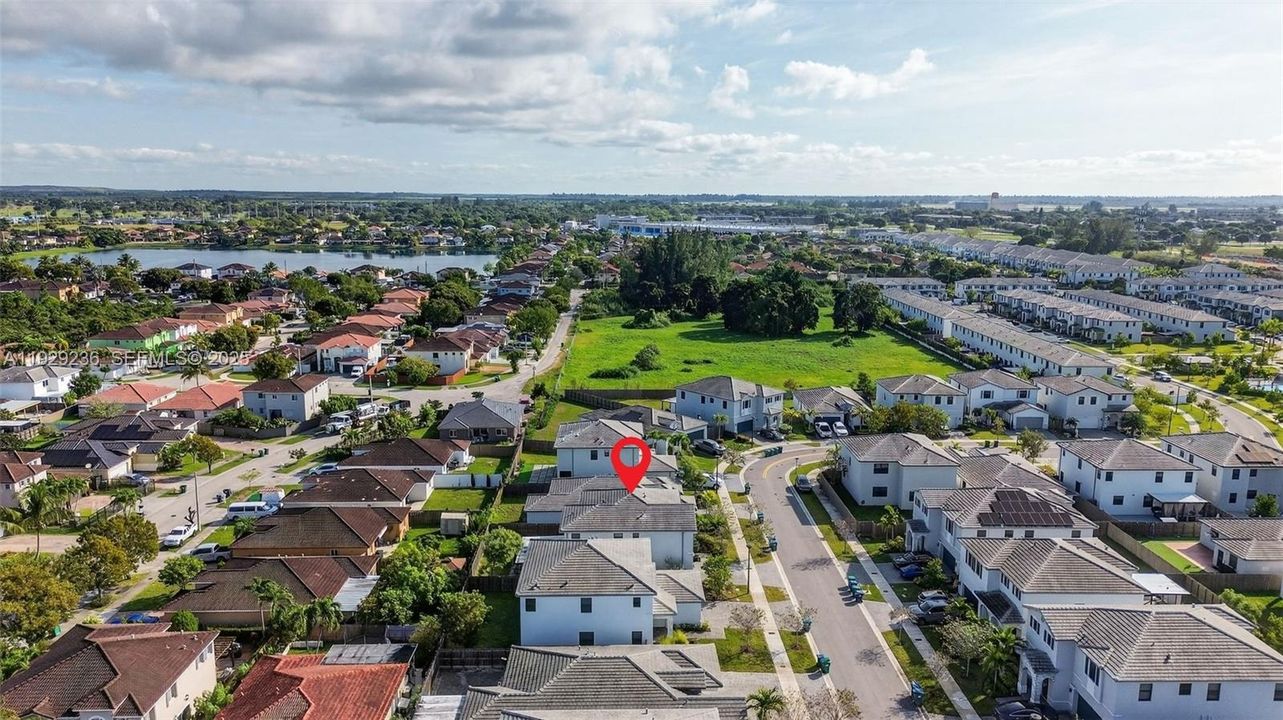 For Sale: $575,000 (4 beds, 2 baths, 2598 Square Feet)