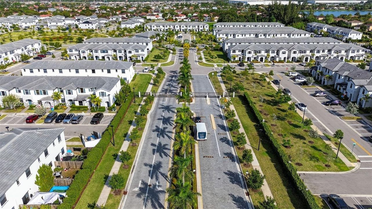 For Sale: $575,000 (4 beds, 2 baths, 2598 Square Feet)