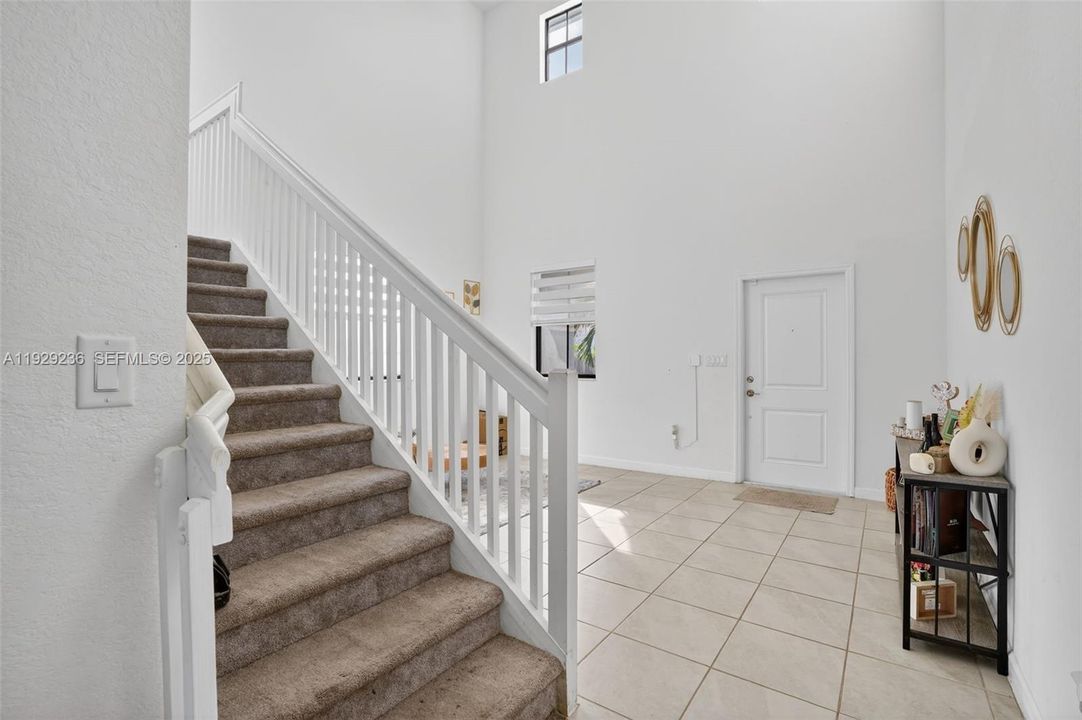 For Sale: $575,000 (4 beds, 2 baths, 2598 Square Feet)